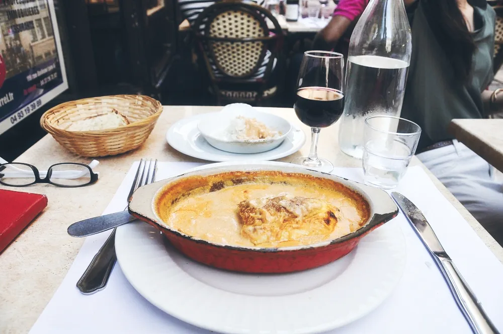 Quenelles de brochet sauce Nantua